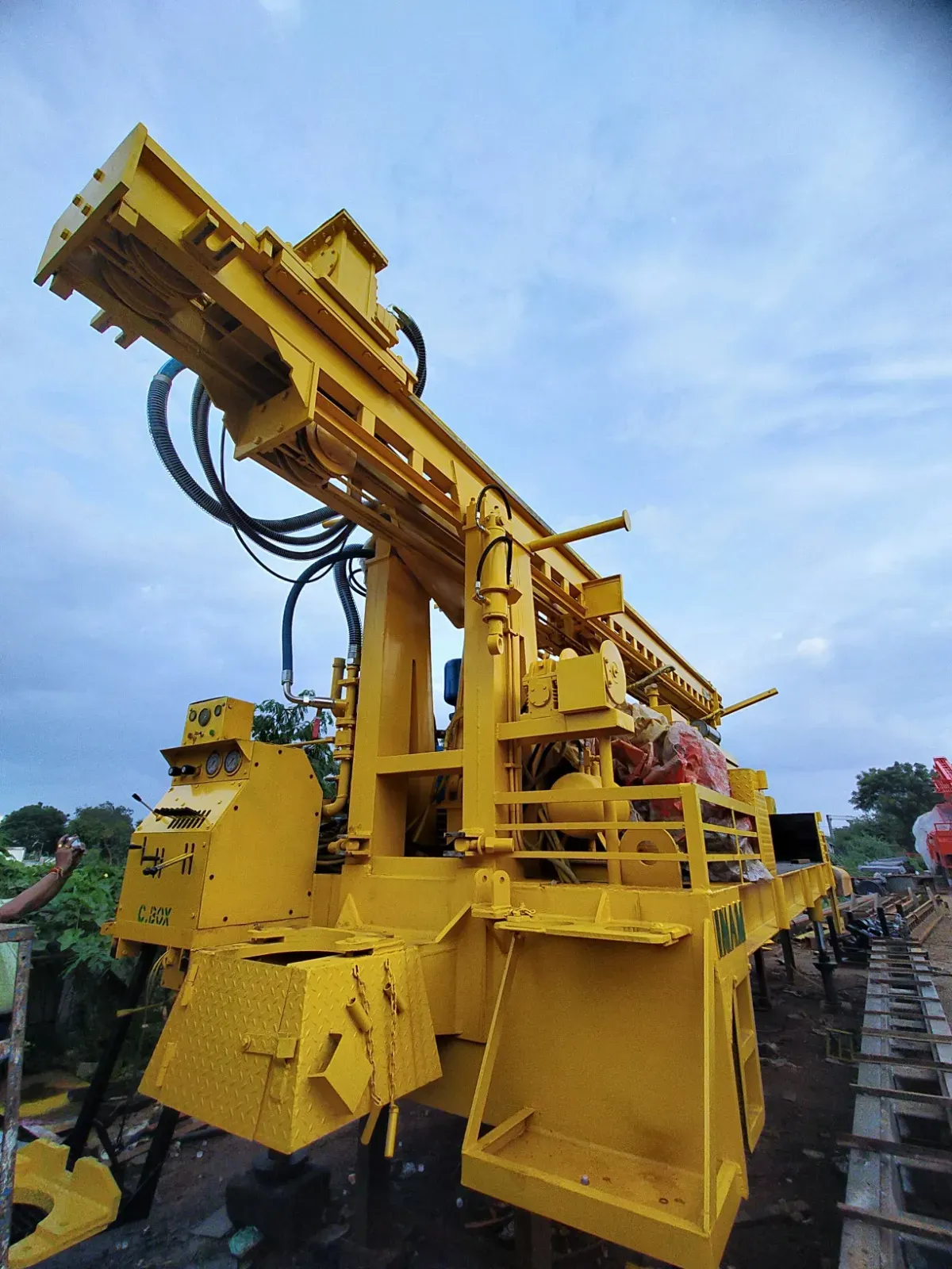 INAM SKID-750